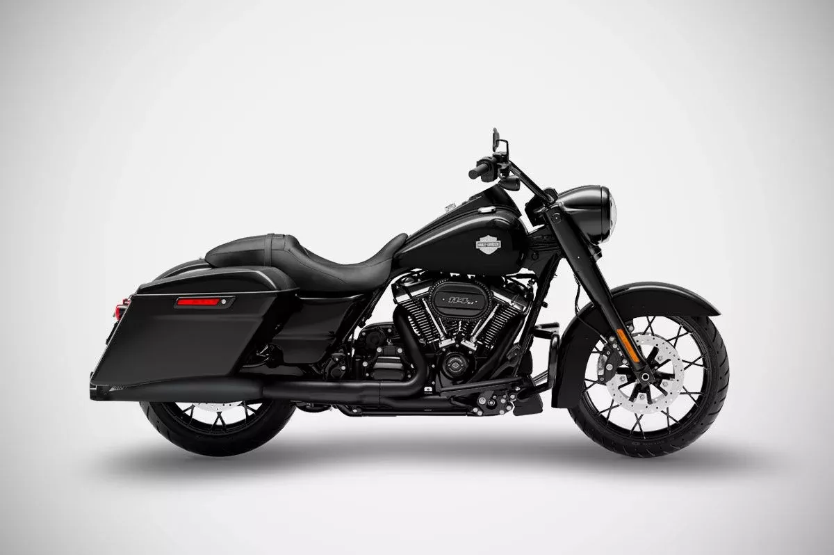 ZARD Exhaust Slip-Ons Flat 4.33 Inch Harley Davidson Road King Special